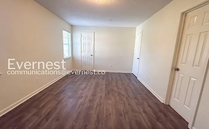 1592 King James Dr — Photo 15