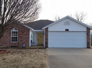 903 SW Arrowhead Dr, Bentonville, AR 72712