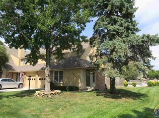 3024 SW Quail Creek Dr, Topeka, KS 66614