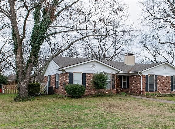 4th image of 9211 Hanging Moss Dr