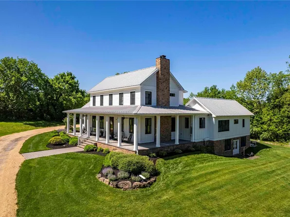 365 Beckers Crossing Ln, Labadie, MO 63055