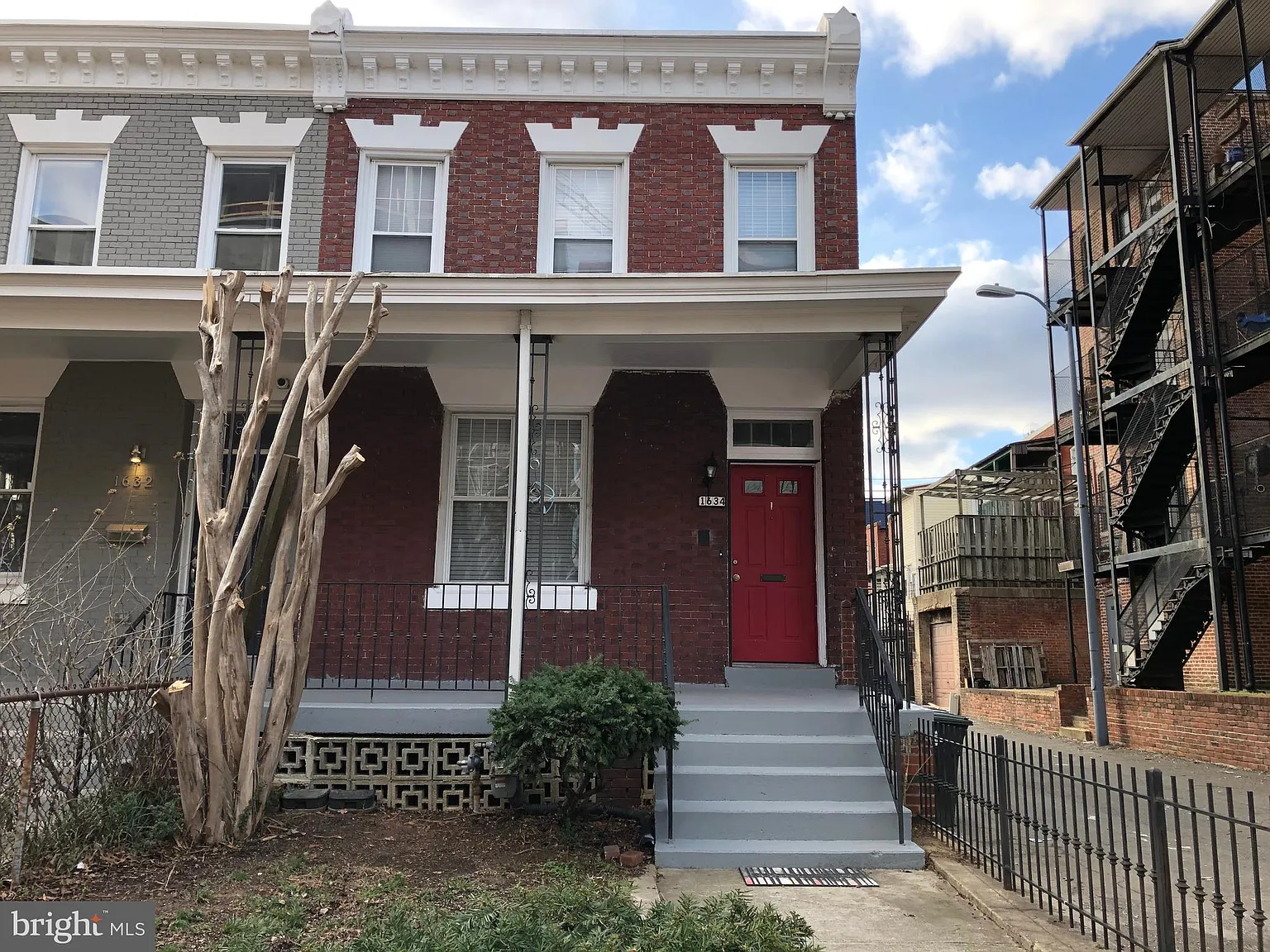1634 Eckington Pl NE photo 1