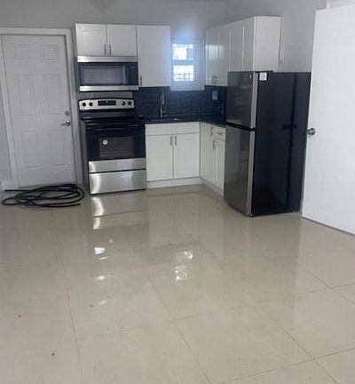 2nd image of 12322 NE 6th Ave #2