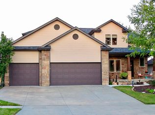 9212 S 29th St, Lincoln, NE 68516