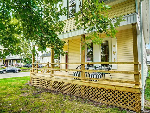 5th image of 31 Oakwood Ave