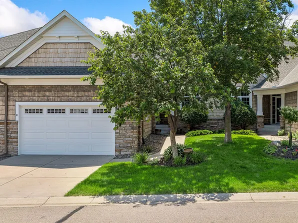 10102 Indigo Dr, Eden Prairie, MN 55347