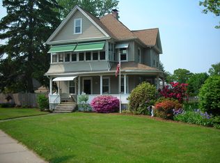 805 White St, Springfield, MA 01108