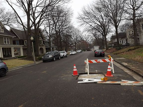 5th image of 1317 Carr Ave