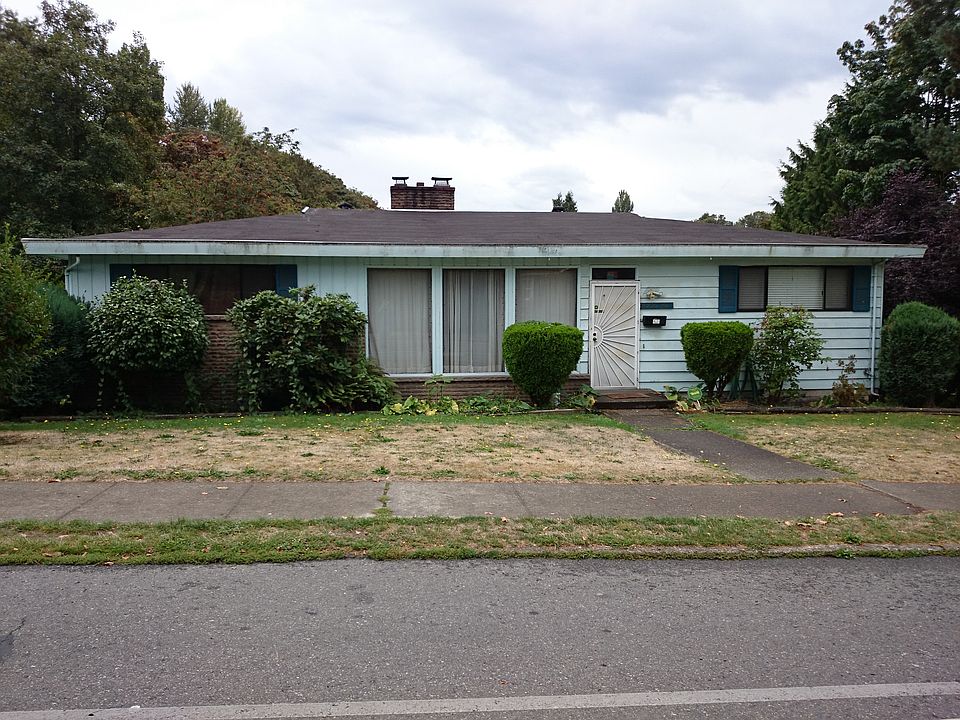 2nd image of 4400 46th Ave S