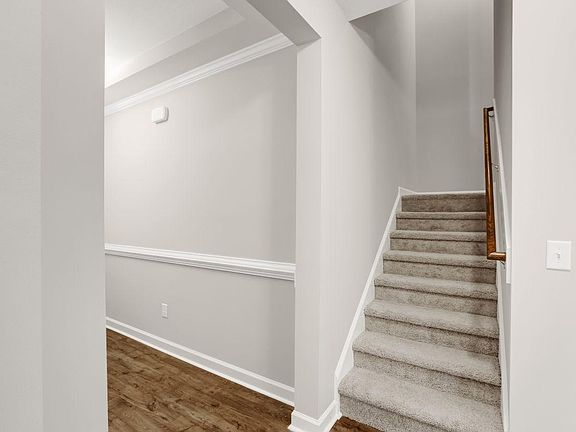 164 Legends Village Loop-04 Compressed