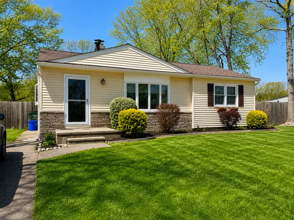 3 Fairview Dr, Egg Harbor Township, NJ 08234
