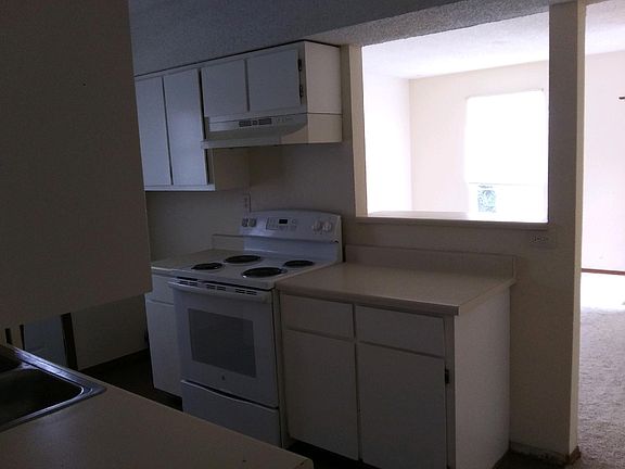 4th image of 2498 Cattlebaron Dr