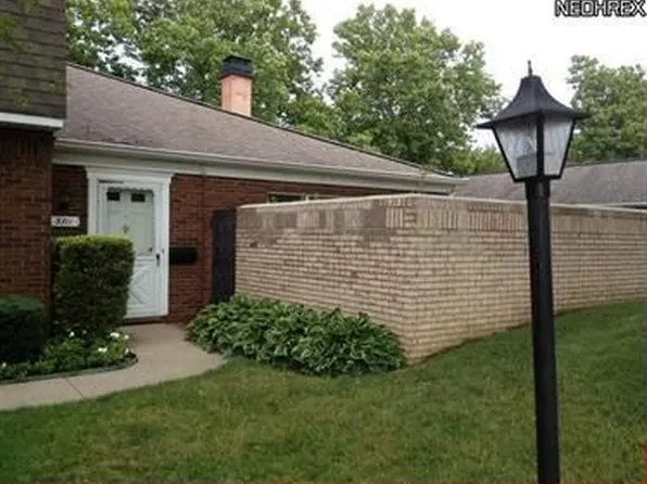 3711 Glenbar Ct #H144, Fairview Park, OH 44126