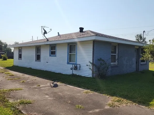 2114 Simmons St, Lake Charles, LA 70601