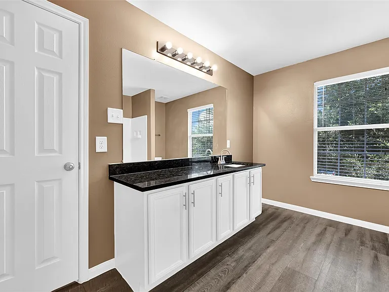 13218 Ambrosa Dr — Photo 22