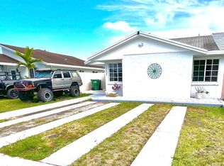 13026 SW 68th Ln, Miami, FL 33183