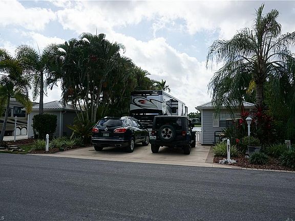 2nd image of 5551 Cypresswoods Resort Dr