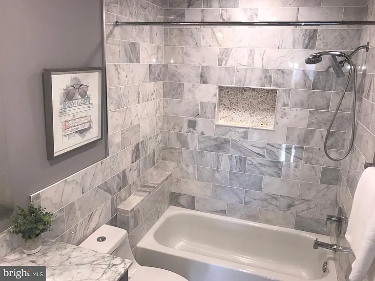 5918 Barbados Pl #202 — Photo 19