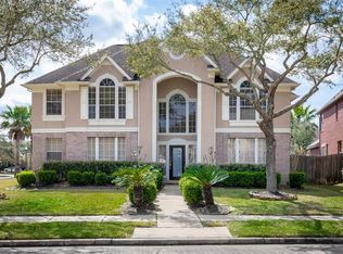 5718 Sapphire Bay Ct, Sugar Land, TX 77479