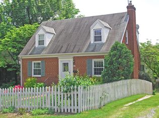 818 Woodside Pkwy, Silver Spring, MD 20910