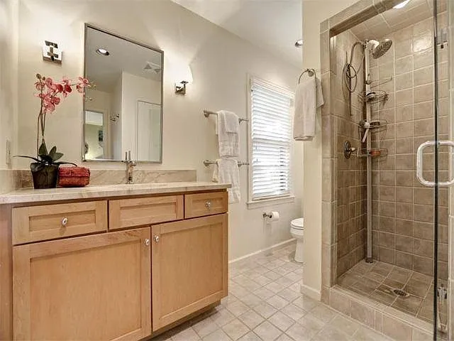 1624 Berkeley Ln NE — Photo 21