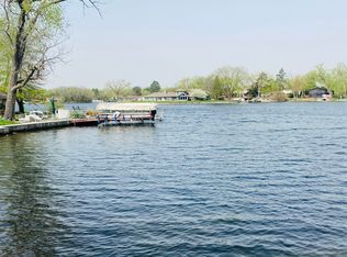 40 Lakeshore Dr, Columbus, NE 68601