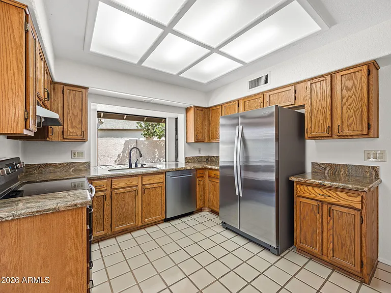 9823 N 100th Pl — Photo 20
