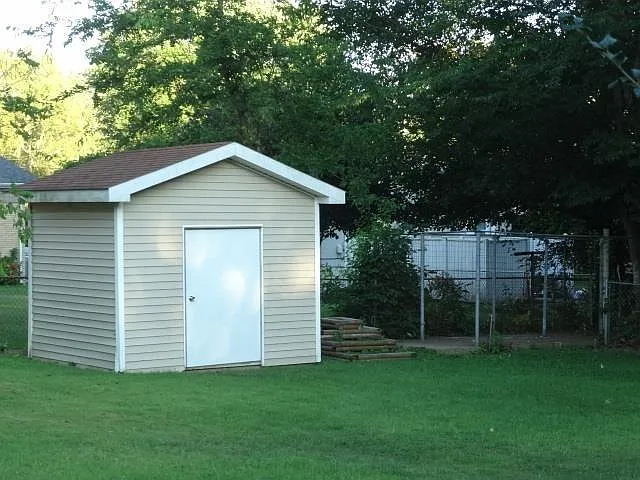 3 bed, 1260 sqft, $1,395 — Photo 4