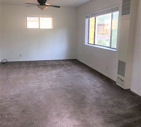 4th image of 23154 Mark Twain Dr