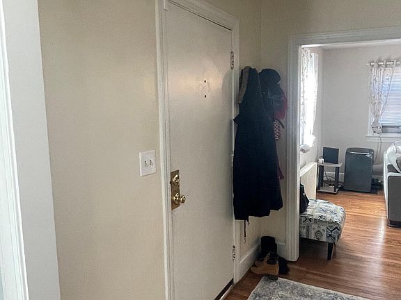 2nd image of 1309 Stafford Ave