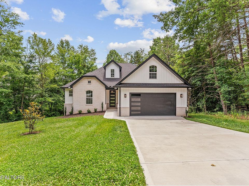 1st image of 108 Oostagala Dr