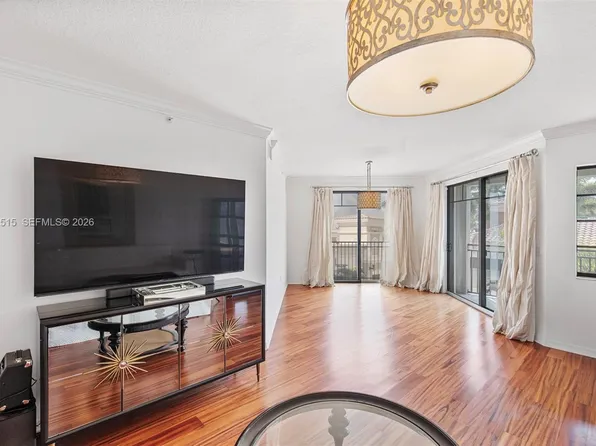 4883 Pga Blvd APT 210, Palm Beach Gardens, FL 33418