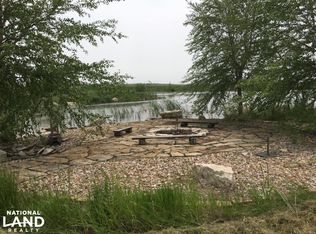 2362 R Rd, Burr, NE 68324