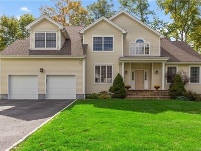 44 Loomis Dr, Baldwin Place, NY, 10505