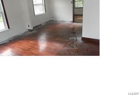 2nd image of 8916 Mayfield Ct
