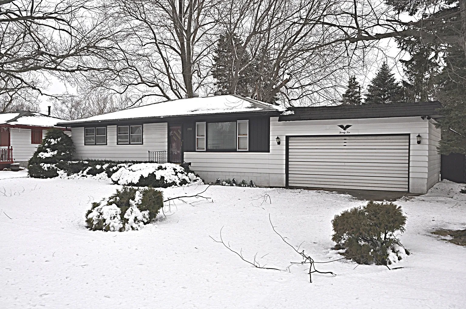 2010 Vanderburg St photo 1