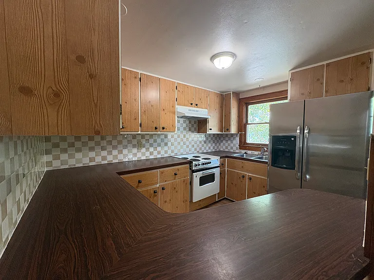 535 N Adams Ave — Photo 3