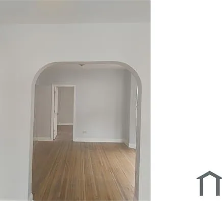 5804 W Erie St #2 — Photo 6