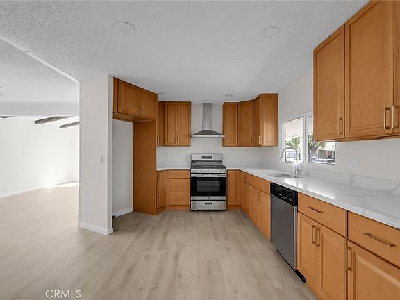 5th image of 121 Ketch Ln