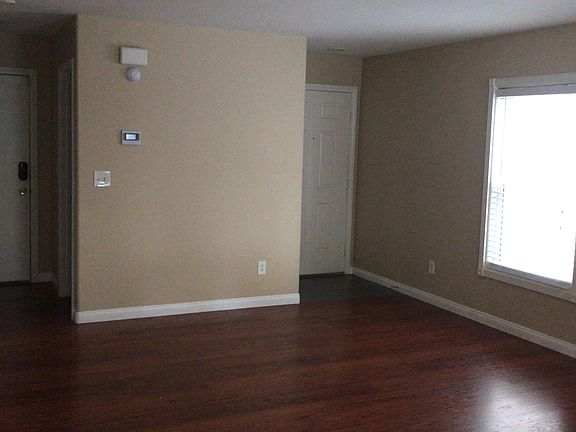 5th image of 6245 Halstead Ct