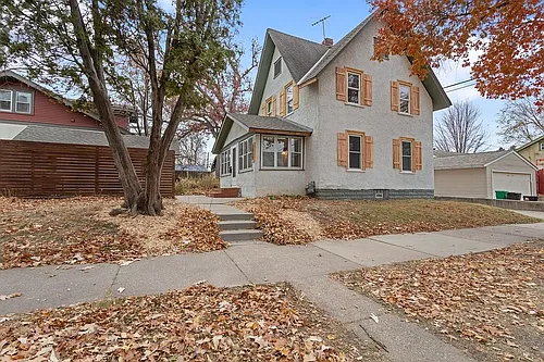 3859 Penn Ave N Photo 1