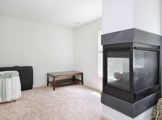 210 Grindstone Ct, Monroeville, NJ 08343