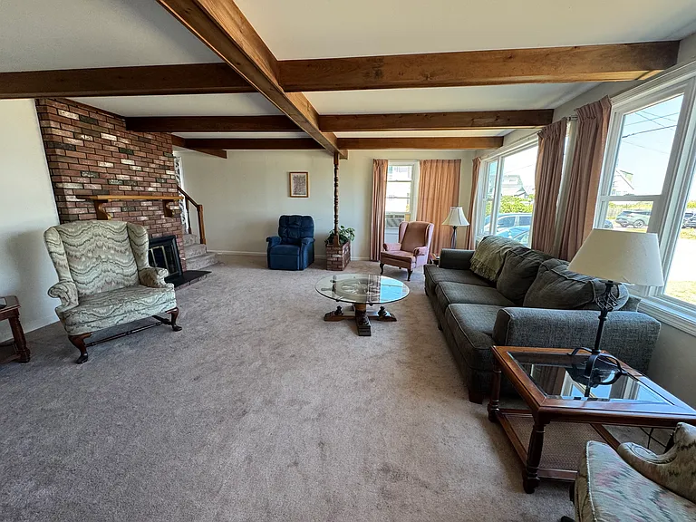 72 Oceanside Dr — Photo 14