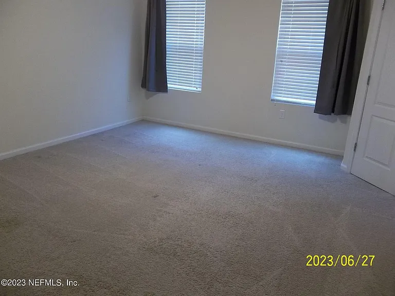 618 Servia Dr — Photo 11