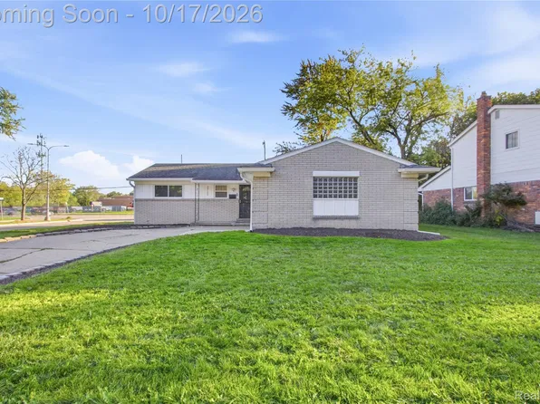 29105 Southgate Dr, Southfield, MI 48076