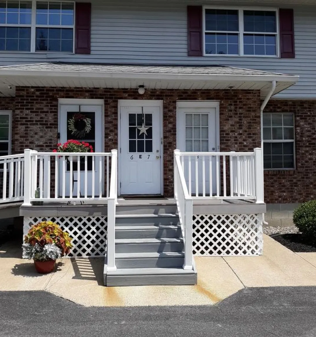 25 Pine Ln — Photo 1