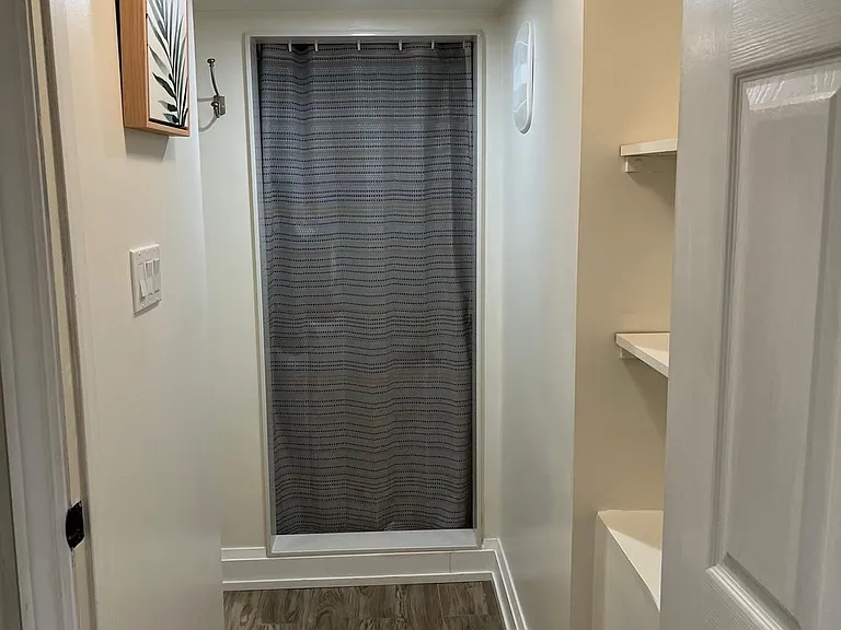 115 Porchester Dr #BASEMENT — Photo 25