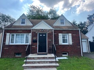 12-28 Fairclough Pl, Fair Lawn, NJ 07410