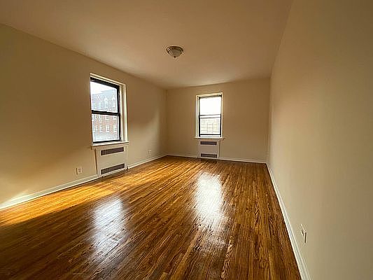 4th image of 65-20 Booth St #4B