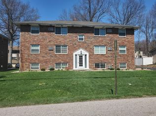 30 Lindsey Rd #B, Munroe Falls, OH 44262